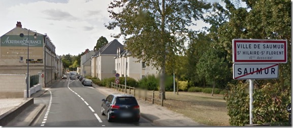 画像12村の入り口